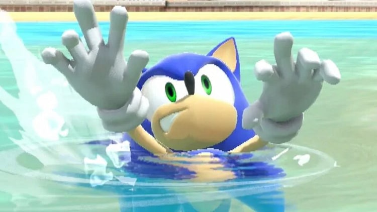 Sonic struggling in water